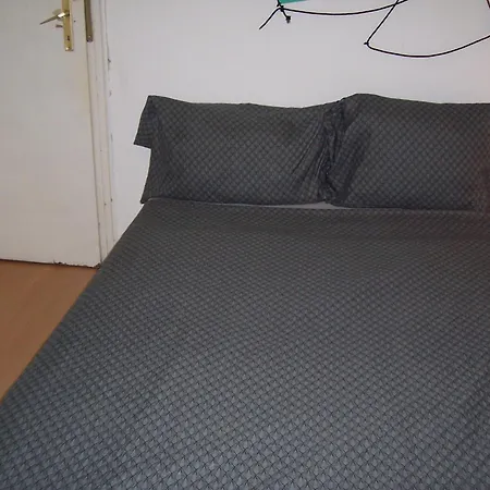 Homestay Peace Near Paliament *